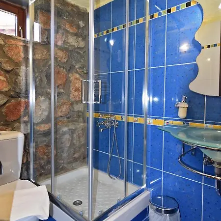 Luxurious At The Village Square *