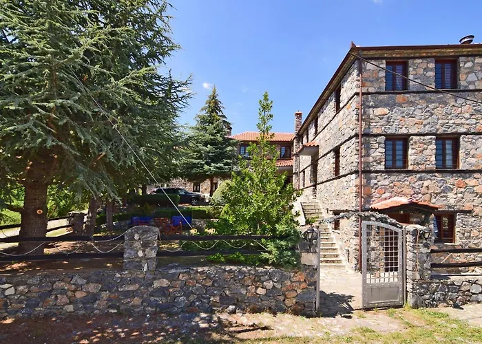 Вилла Luxurious At The Village Square Палайос-Агиос-Атанасиос