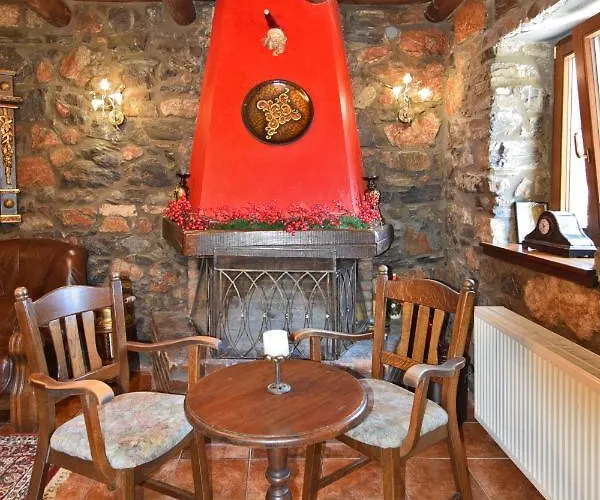 Вилла Luxurious At The Village Square