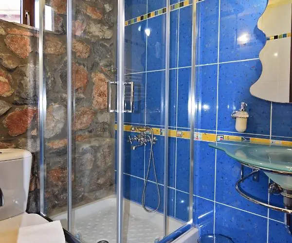 Luxurious At The Village Square *
