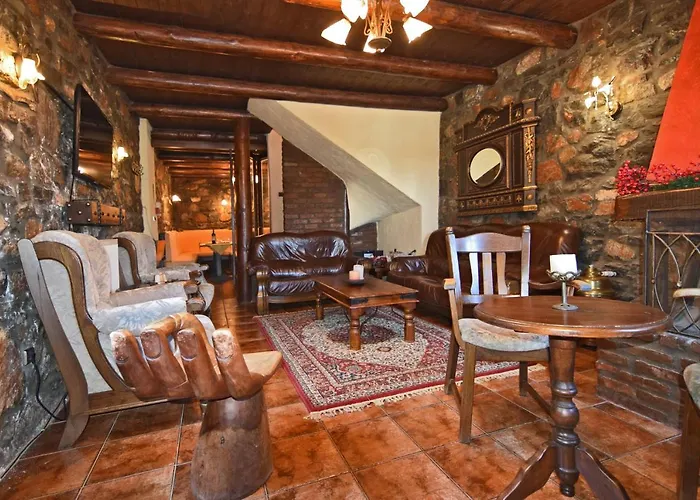 Luxurious At The Village Square Палайос-Агиос-Атанасиос